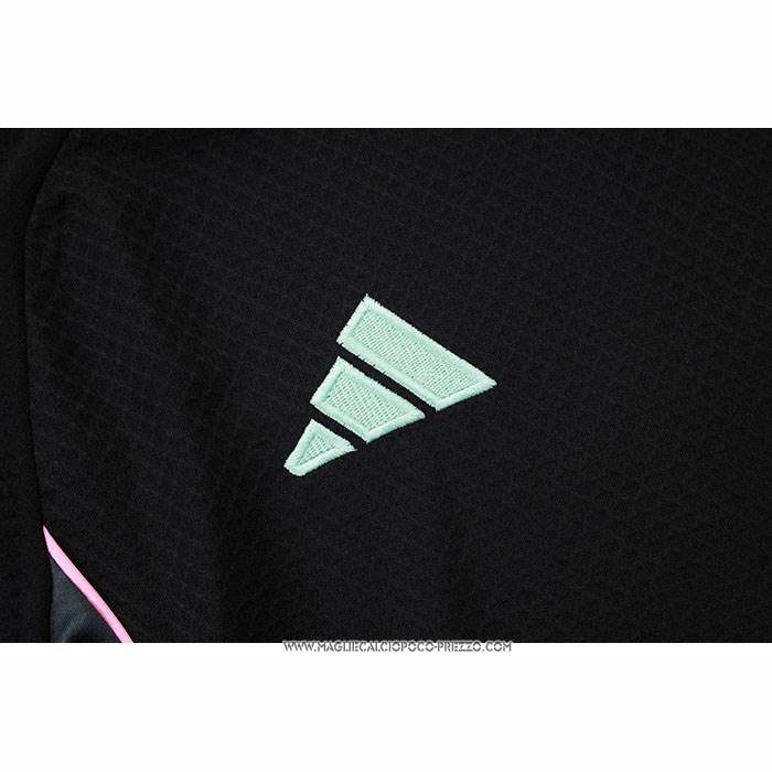 Tuta da Track
 Juventus 25/26 Manica Corta
 Nero
 - Pantaloncini
